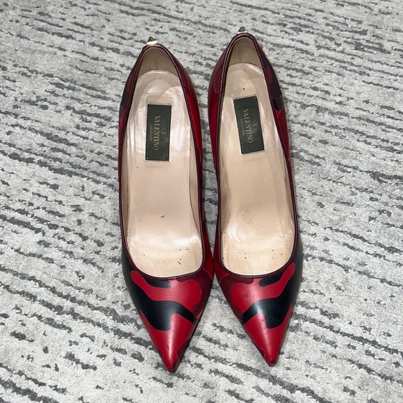 Valentino Shoes - Valentino camo heel